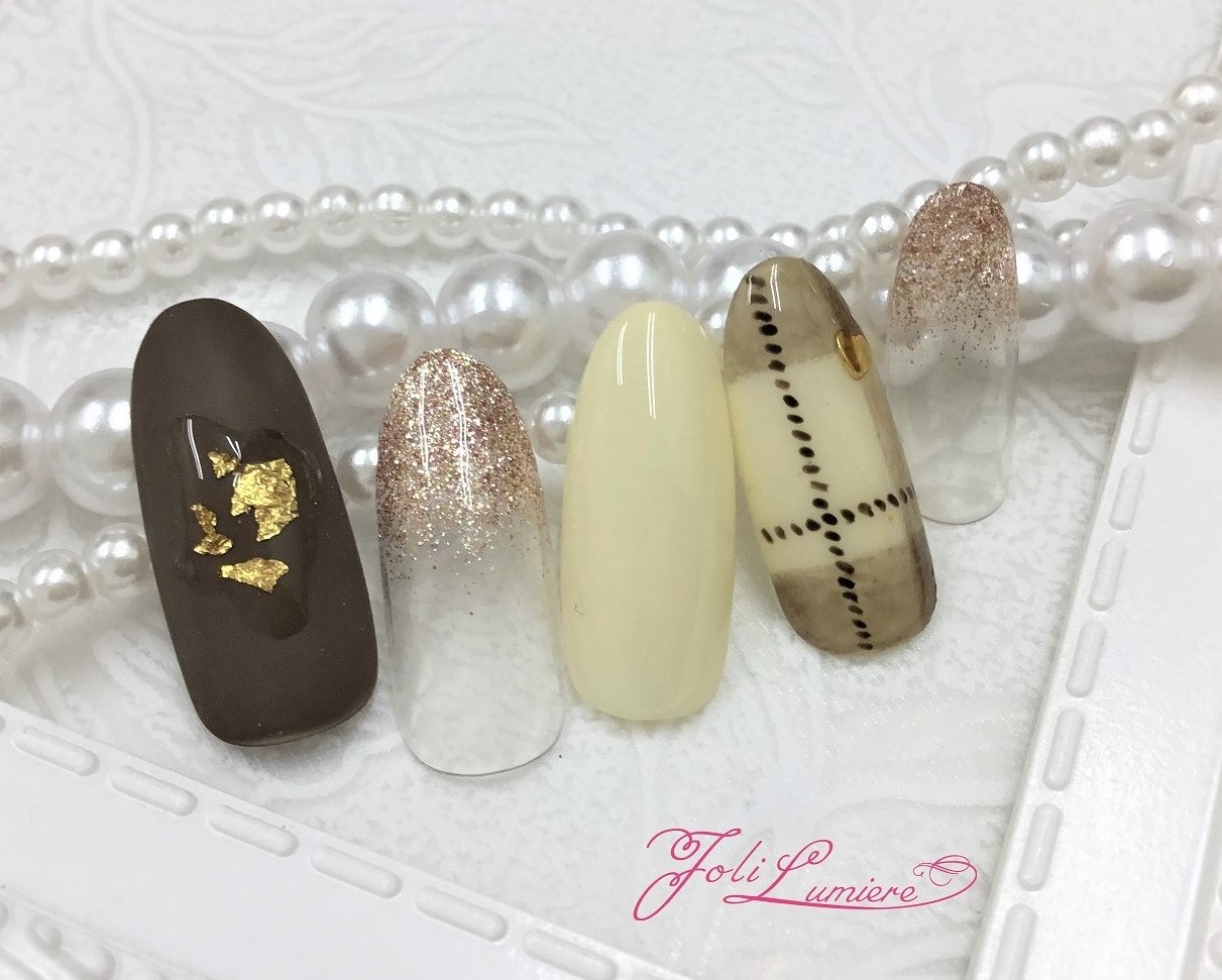 ロゴ入りシック系写真1 ロゴ入りシック系写真1